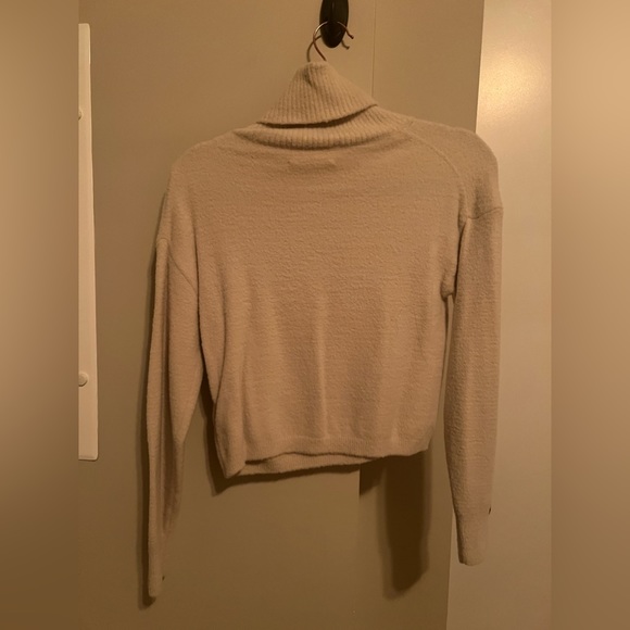 Wilfred 2xs cream crop turtleneck - Picture 3 of 3